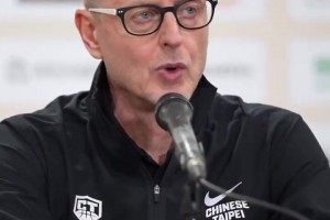 约基奇 ：多尔特那是一个不必要的动作，而我做出了必要的回应！